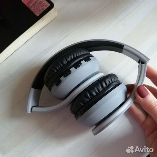 Беспроводные наушники