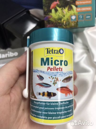 Кормушка для рыб Naribo с кормом Tetra