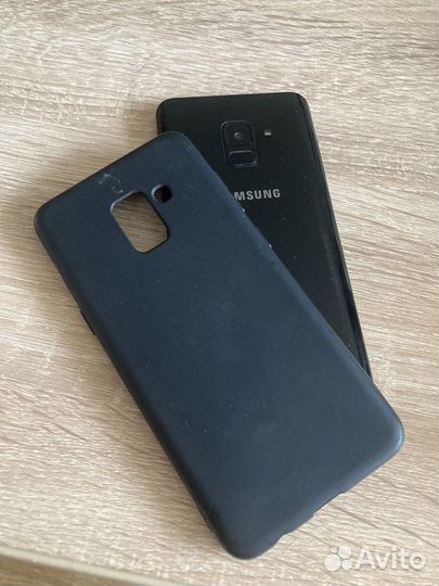 Samsung Galaxy A8 (2018), 4/32 ГБ