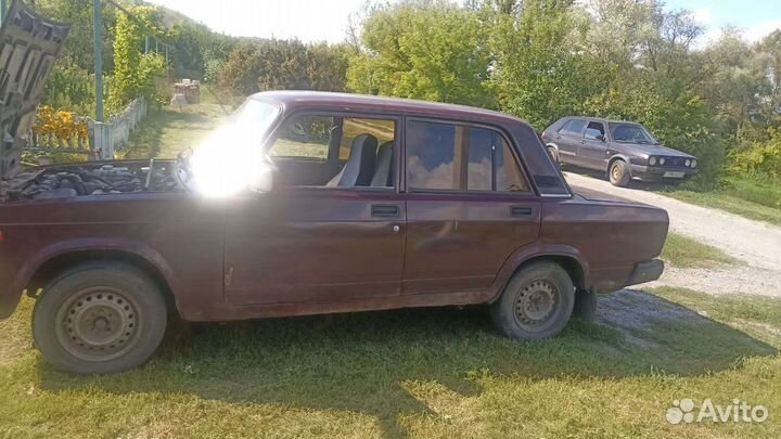 ВАЗ 2107 1.6 МТ, 2009, битый, 17 000 км