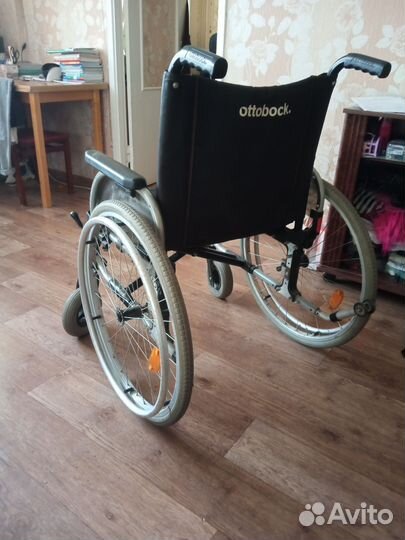 Инвалидная коляска