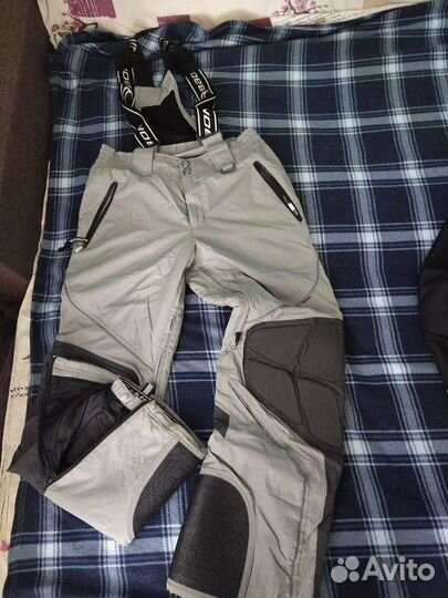 Комбинезон для сноуборда женский