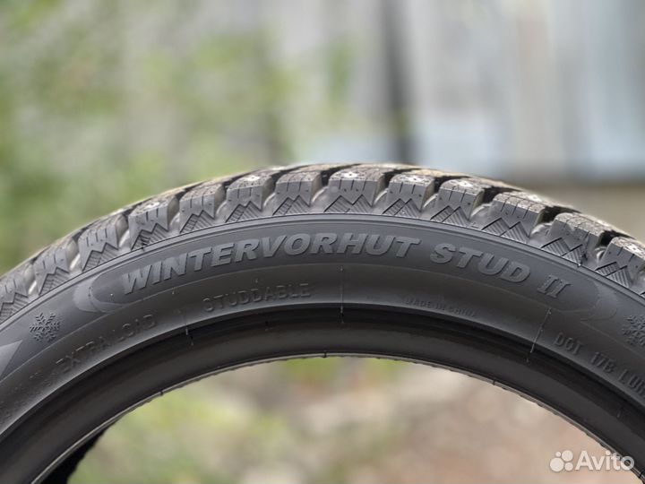 iLink Wintervorhut Stud II 225/40 R18 90T