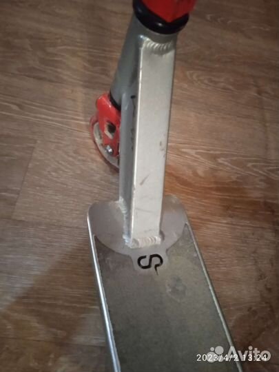 Трюковой самокат