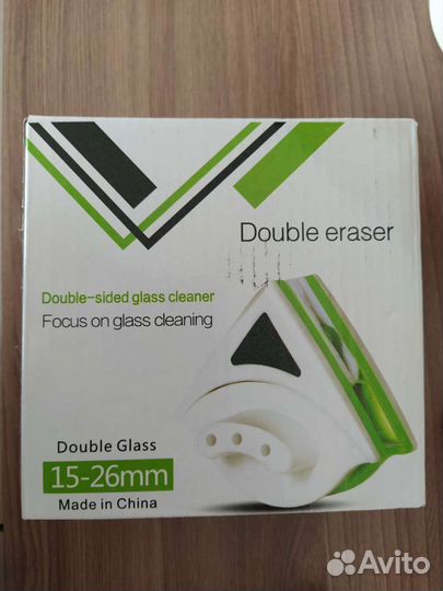 Мойщик окон. Стеклоочиститель магнитный