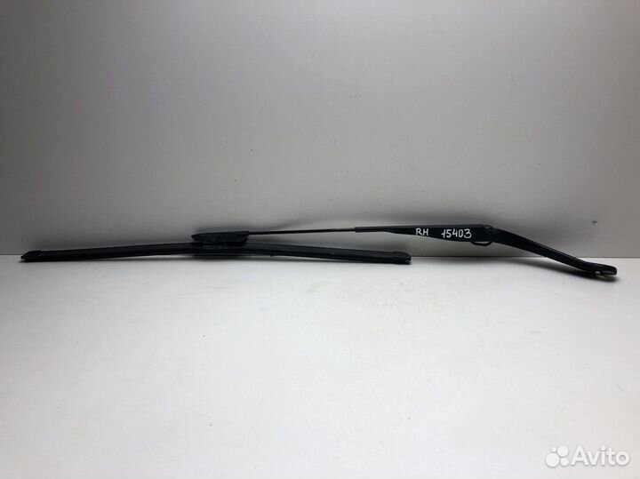 Поводок стеклоочистителя передний правый Renault S