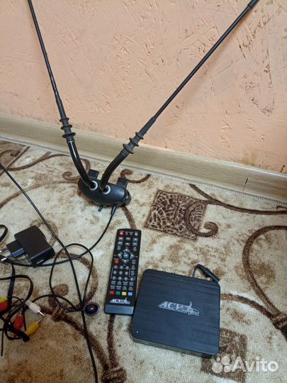 Цифровая приставка автомобильная