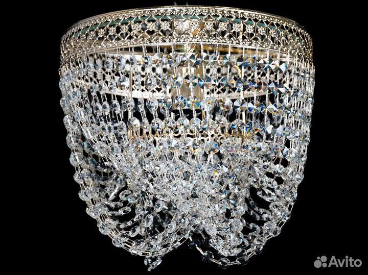 Хрустальная люстра 