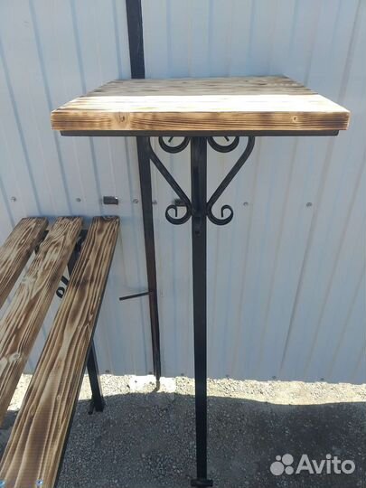 Столики и лавочки