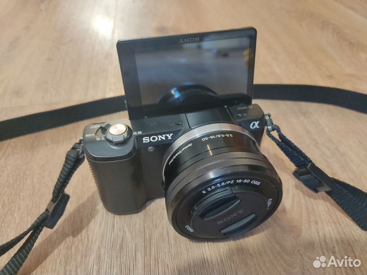 Sony alpha 5000