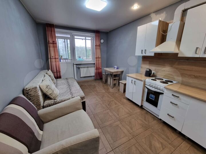2-к. квартира, 55 м², 3/17 эт.