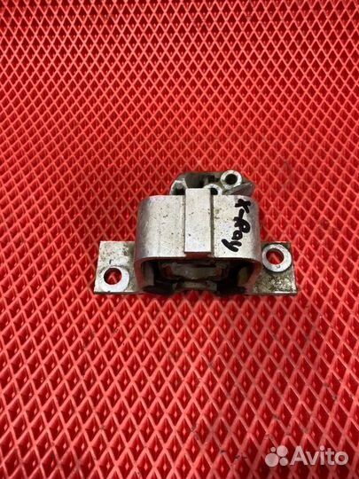 Опора двигателя правая LADA X-Ray 21129 2017