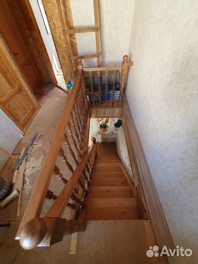 Лестница на металлокаркасе под ключ