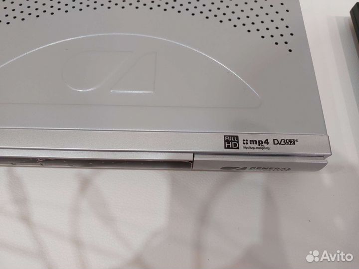 Ресивер триколор GS U510