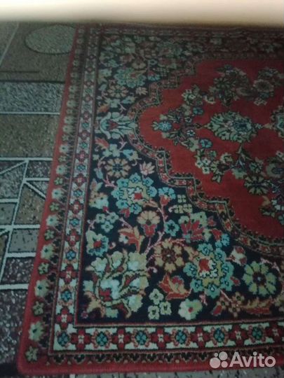 Ковер шерстяной