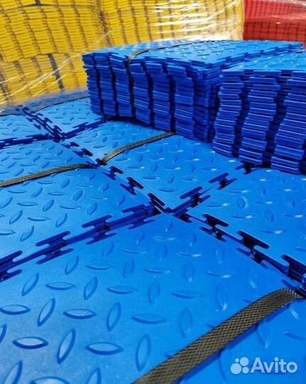 Модульная пвх плитка в автосервис / сто