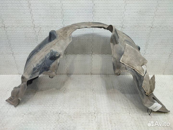 Подкрылок передний правый Toyota Camry XV70 2017