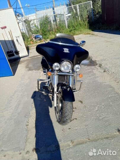 Suzuki boulevard c90