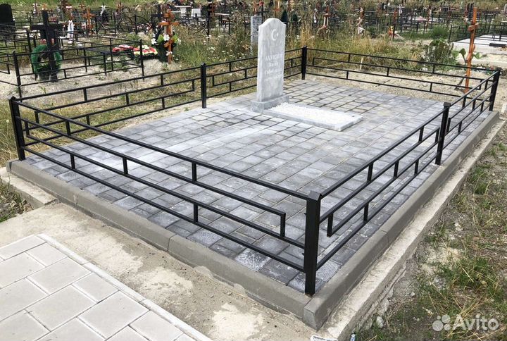 Работы на кладбище