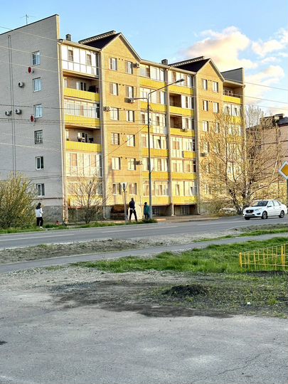 2-к. квартира, 60 м², 3/6 эт.