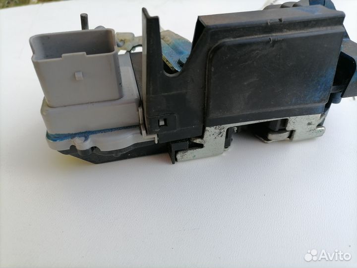 Замок двери 9137.78 Citroen Xsara Picasso