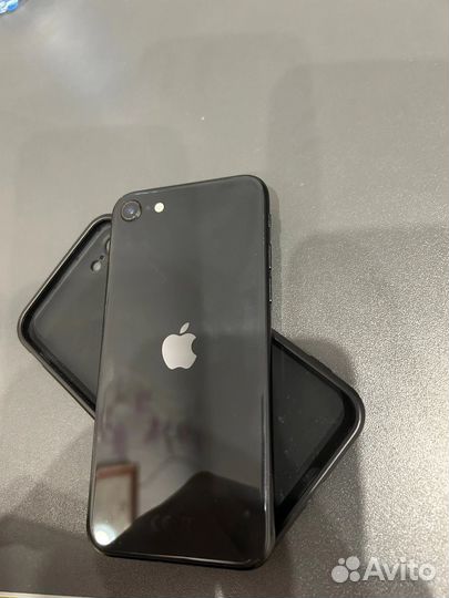 iPhone SE (2020), 64 ГБ