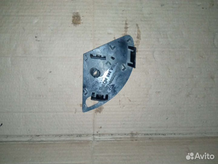 Mercedes CLK купе облицовка бампера левая решётка