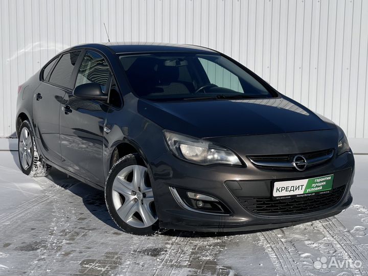 Opel Astra 1.6 МТ, 2013, 242 000 км