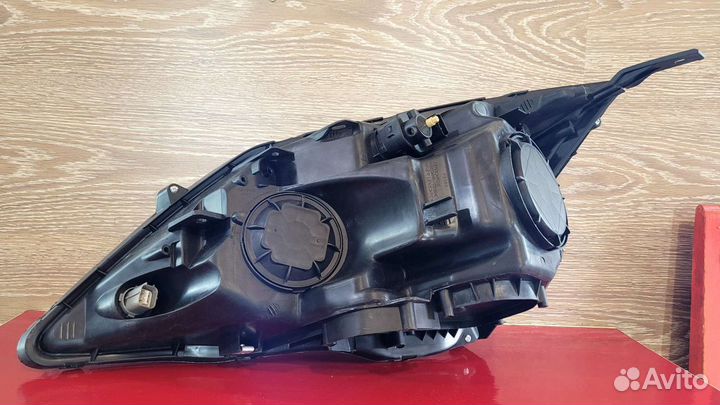 Фара правая cr-v 3