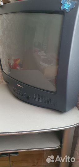 Телевизор samsung