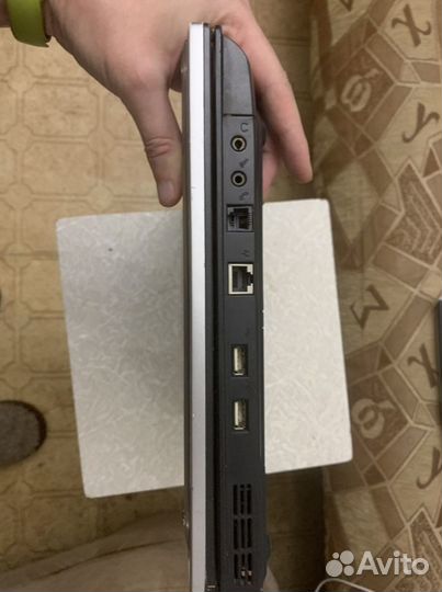 Ноутбук RoverBook Partner E510 WH живой раритет