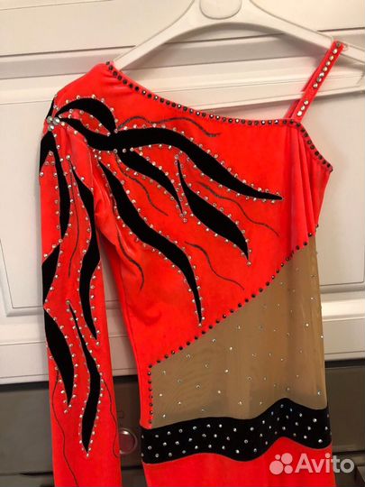 Комбинезон для художественной гимнастики