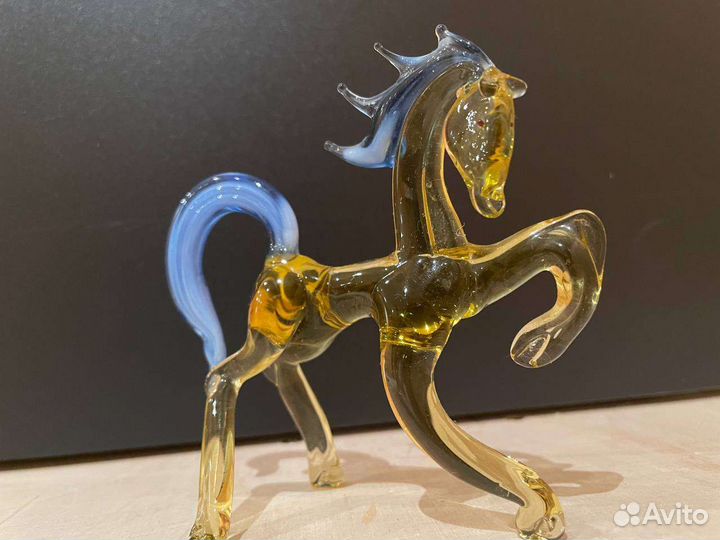 Хрустальный конь