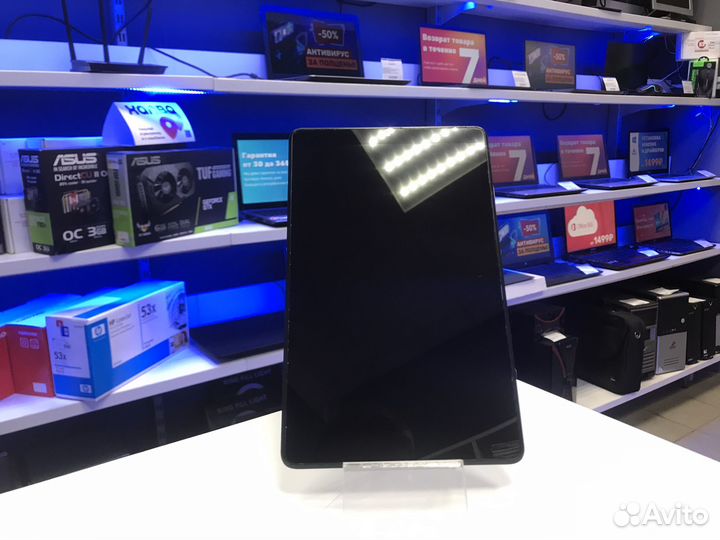 Lenovo Tab M8