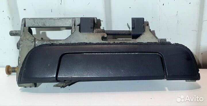 Ручка двери передней правой наружная BMW E36