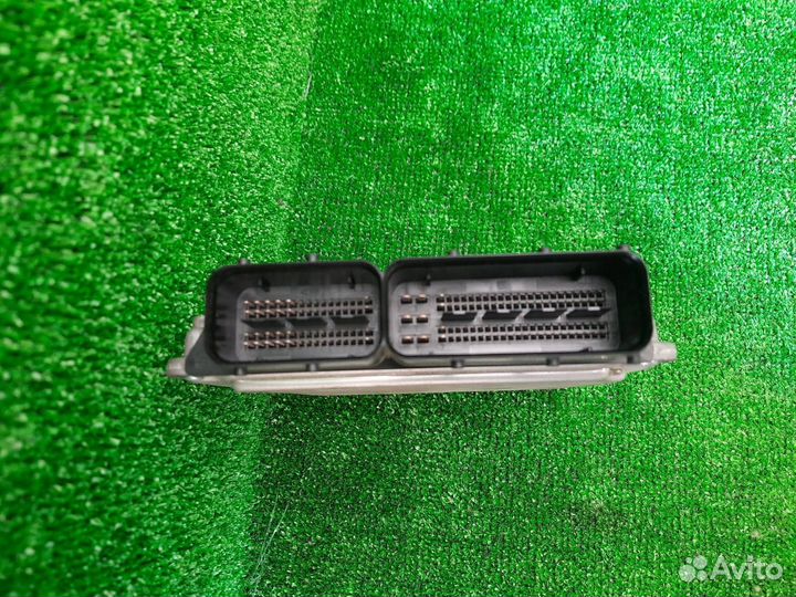 Блок управления двигателем Volkswagen Golf 5 BLF