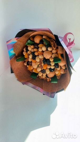Букеты съедобные из орехов,сухофруктов,фруктов итд