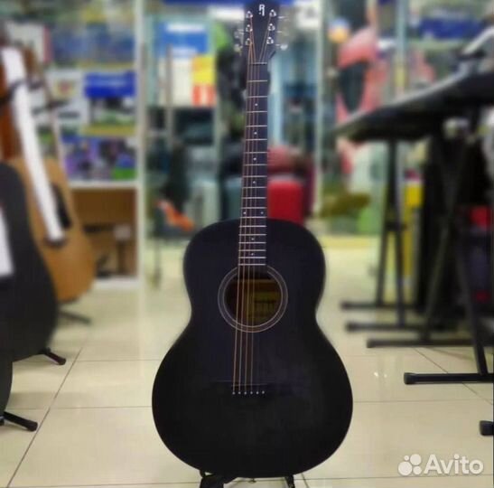 Акустическая гитара