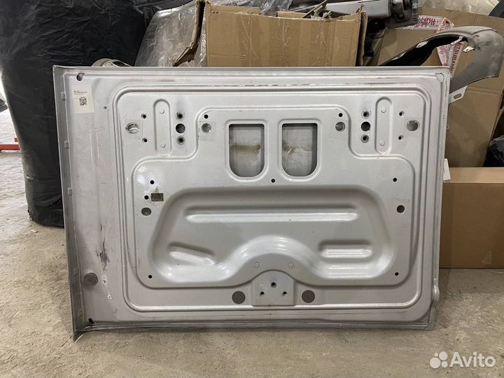 Крышка инструментального ящика Volvo FH4 82097100
