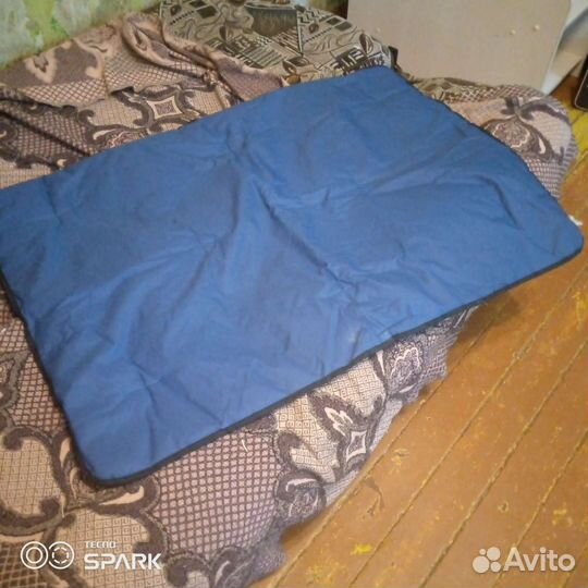 Большая лежанка для собак