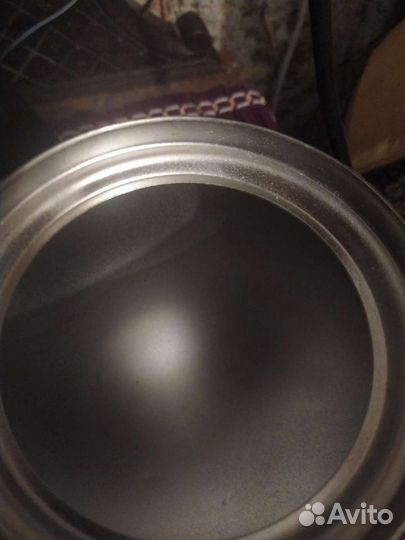 Очень красивый привозной Чайник металлический