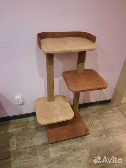 Домик и когтеточка для кошки