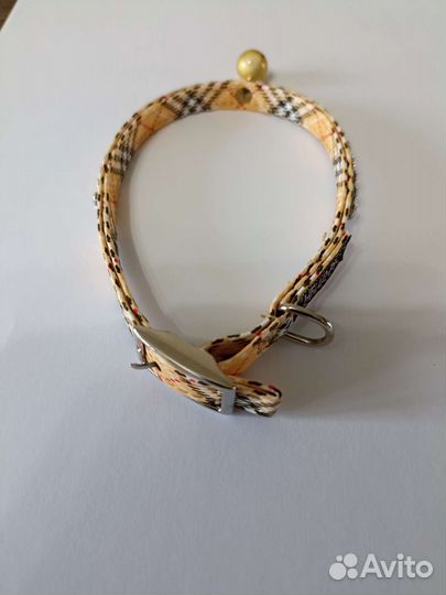 Ошейник с бубенчиком и стразами