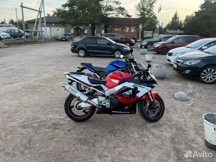 Honda cbr 929 rr