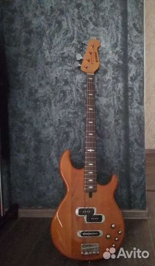 Бас гитара yamaha