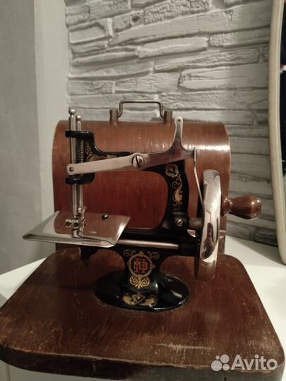 Детская швейная машинка пмз 30х годов