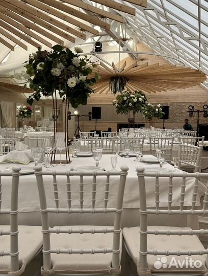 Стойка на стол доя декора