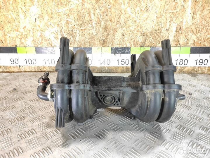 Коллектор впускной Volkswagen Polo 1994-1999