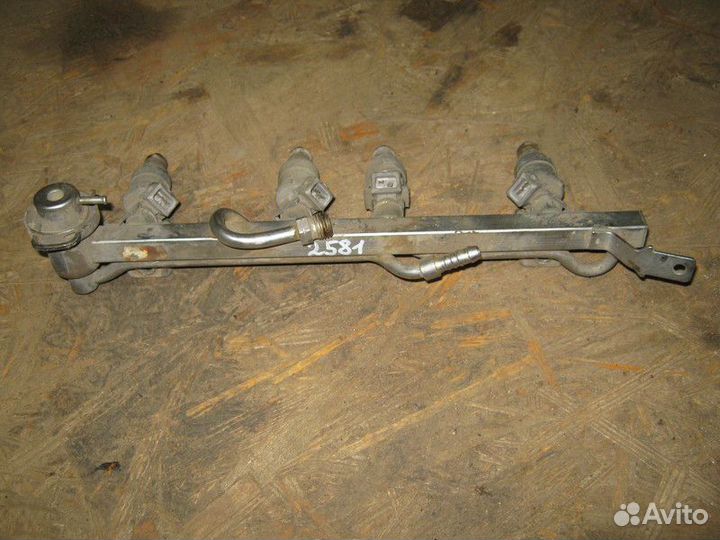 Рейка топливная (рампа) Audi A4 B5