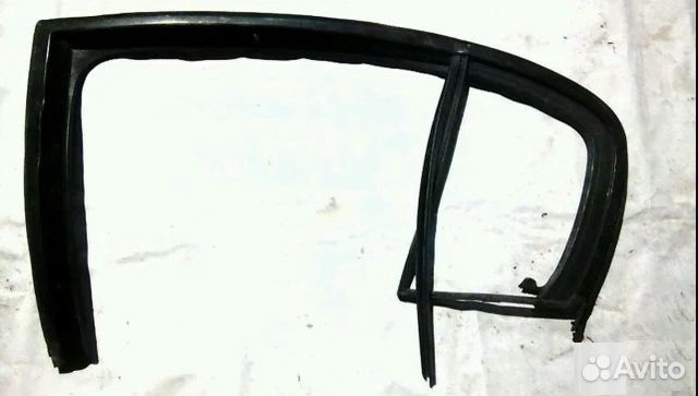 Уплотнительная резинка двери Renault Megane 2